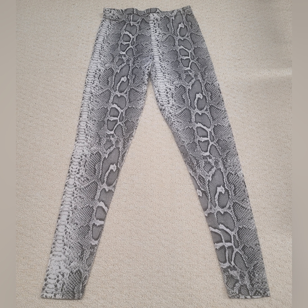 SWS Basic Faux Snake Skin Leggings Elastic Waist Extreme Comfort Stretch